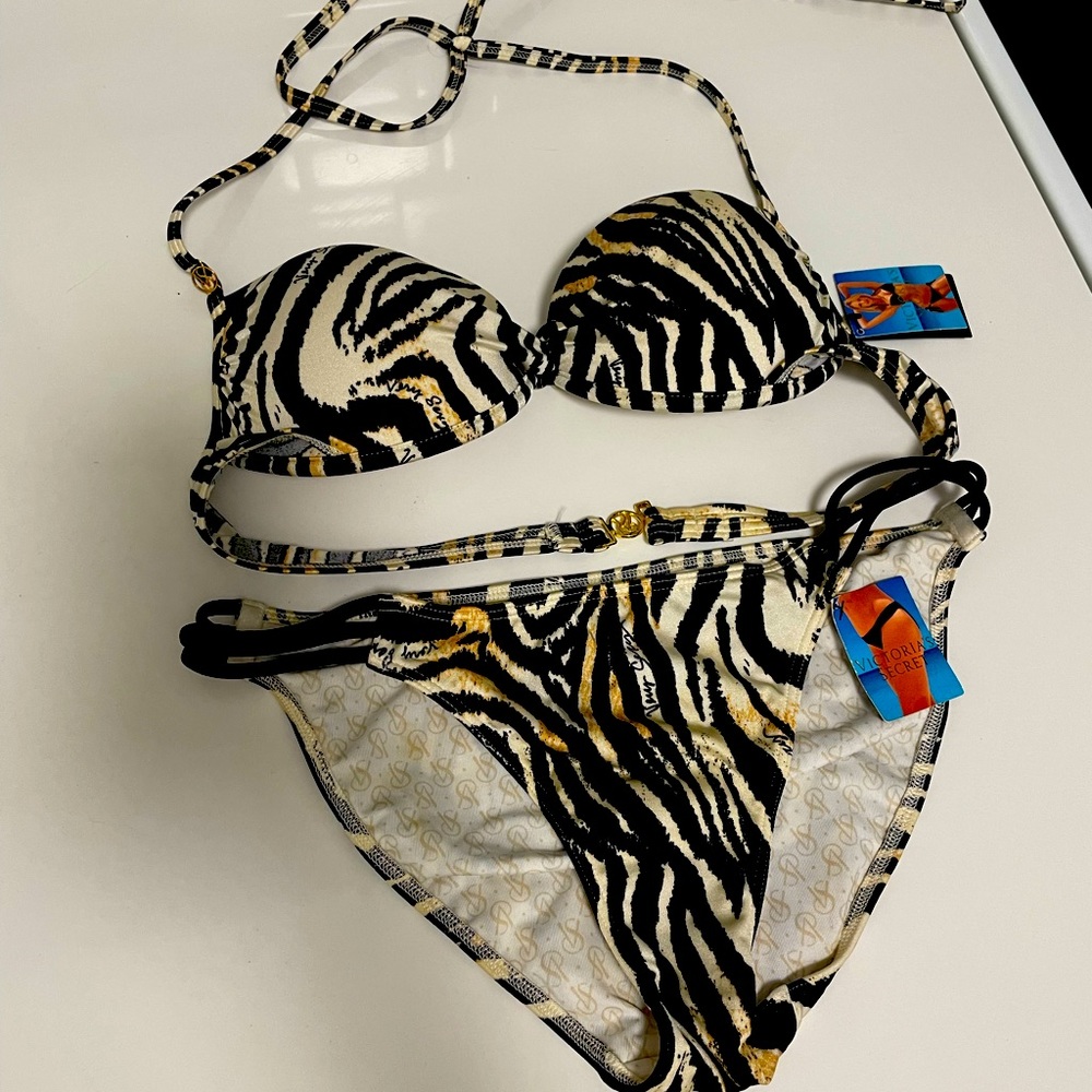 Victorias Secret “Very Sexy” Tiger print bikini